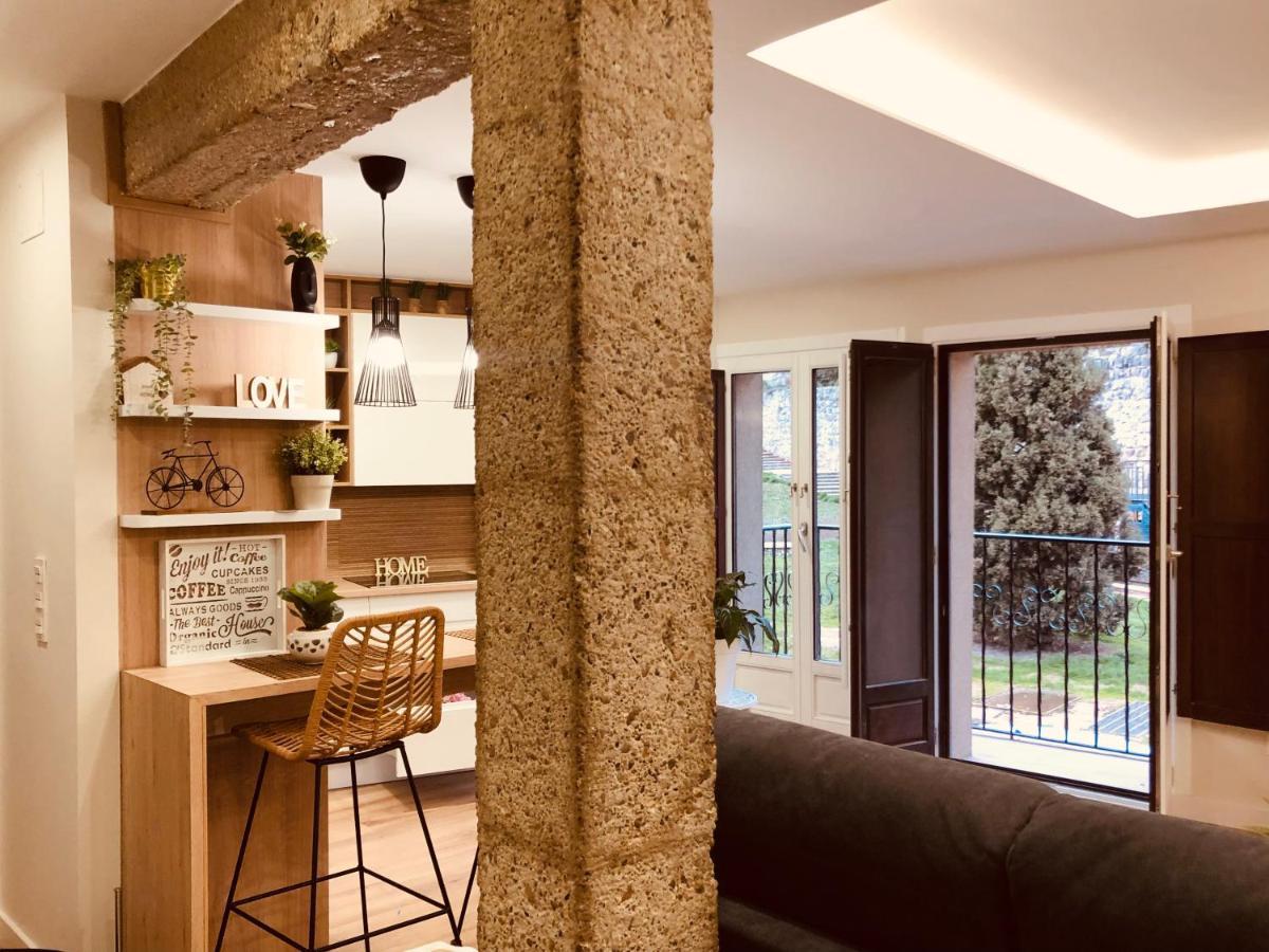 El Capricho Del Arco_Apartamentos Burgos Catedral エクステリア 写真
