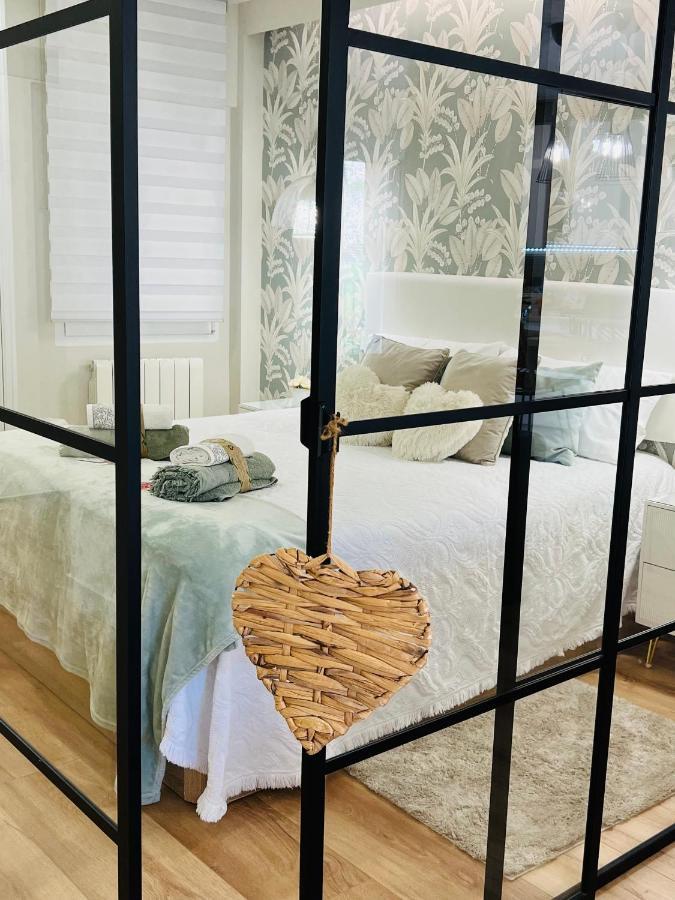 El Capricho Del Arco_Apartamentos Burgos Catedral エクステリア 写真