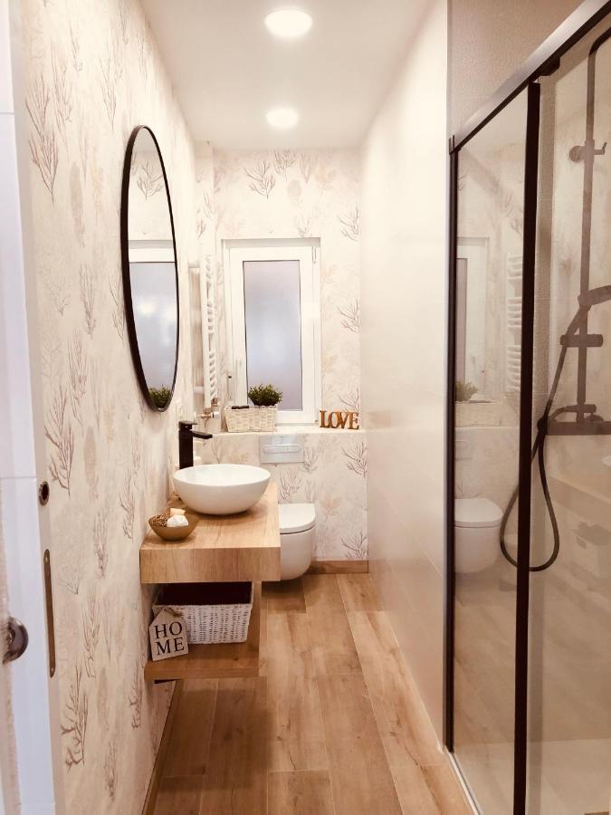 El Capricho Del Arco_Apartamentos Burgos Catedral エクステリア 写真